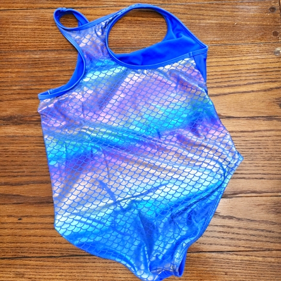 Mermaid club swimsuit - Picture 2 of 3